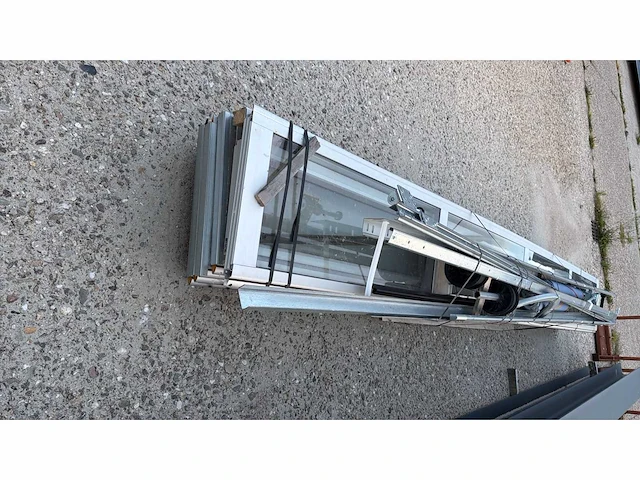 Overheaddeur - garage deur - afbeelding 1 van  3