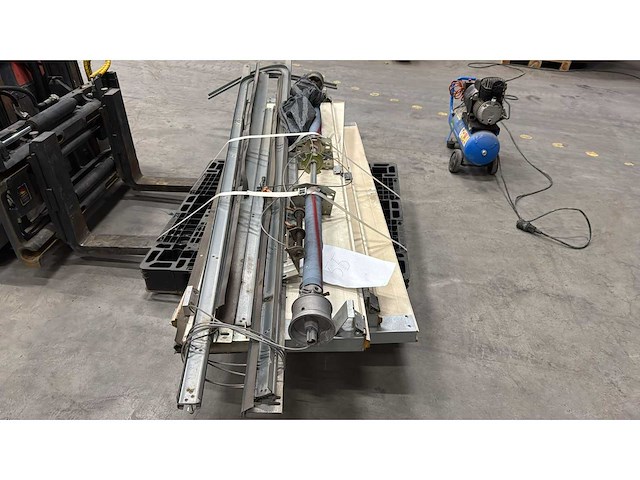 Overheaddeur (2,00x2,00 mtr) - afbeelding 1 van  2