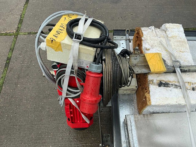 Overheaddeur (2,04x2,85 mtr) - afbeelding 7 van  10