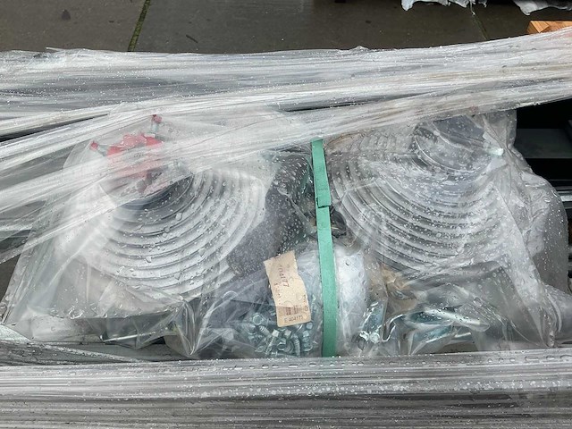 Overheaddeur (2,20x3,75 mtr) ongebruikt - afbeelding 6 van  17