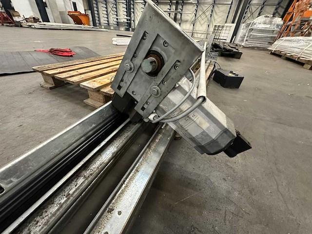 Overheaddeur (2,24x2,90 mtr) - afbeelding 6 van  9