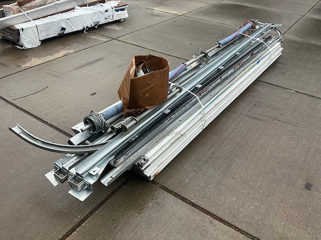 Overheaddeur (3,05x2,90 mtr) - afbeelding 6 van  10