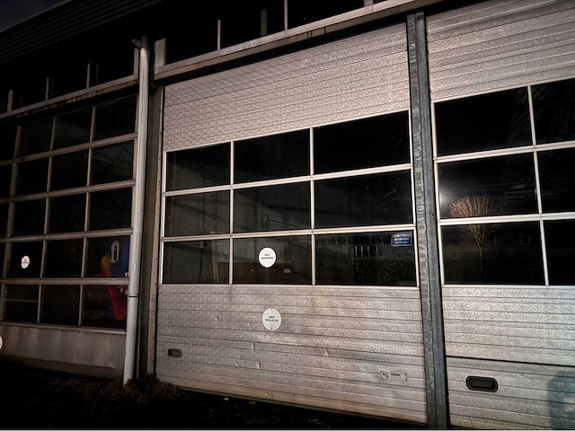 Overheaddeur (3,22x4,00 mtr) - afbeelding 1 van  6