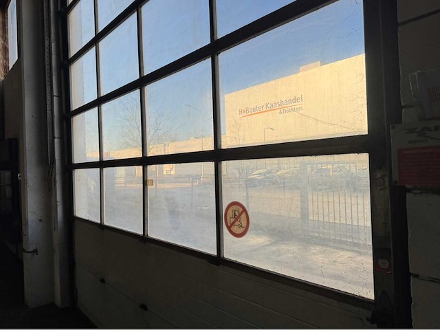 Overheaddeur (3,65x4,25 mtr) - afbeelding 7 van  11