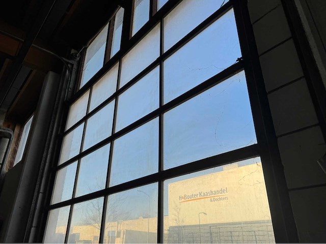 Overheaddeur (3,65x4,25 mtr) - afbeelding 8 van  11