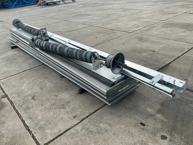 Overheaddeur (4,70x4,70 mtr) - afbeelding 1 van  12