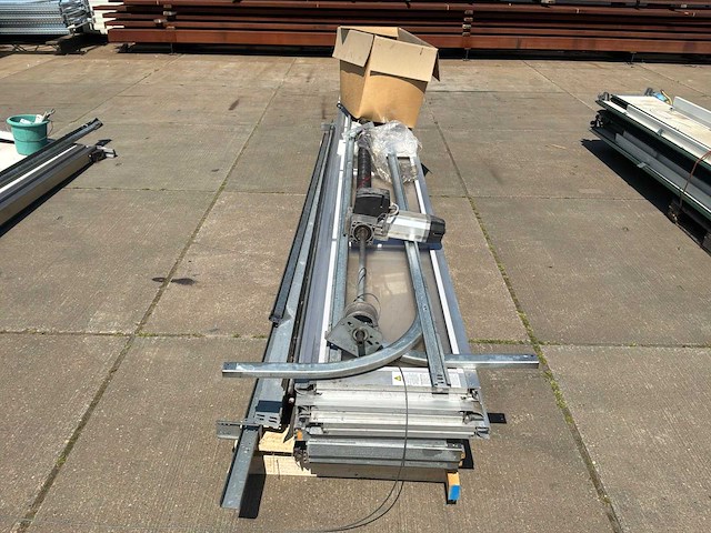 Overheaddeur elektrisch - afbeelding 2 van  4