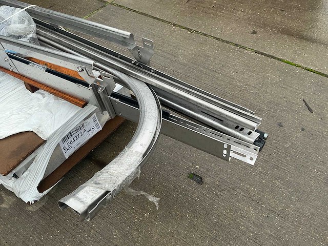 Overheaddeur met rvs railsen (2,00x2,30 mtr) ongebruikt - afbeelding 10 van  11