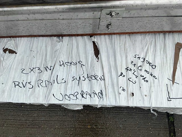 Overheaddeur met rvs railsen (2,00x2,30 mtr) ongebruikt - afbeelding 11 van  11