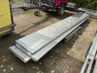 Overheaddeur paneel (3x) - afbeelding 1 van  3