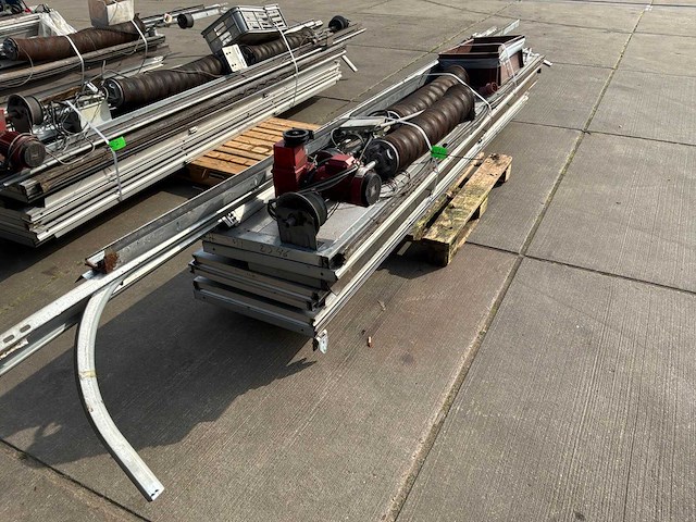 Overheaddeur - afbeelding 1 van  8