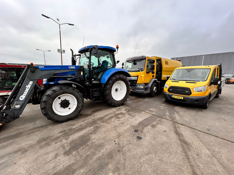 Overheidsveiling voertuigen en tractor provincie groningen