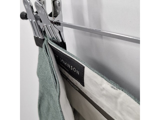 Overhemd (maat 56) en korte broek (maat 52), brett johnson - afbeelding 9 van  9