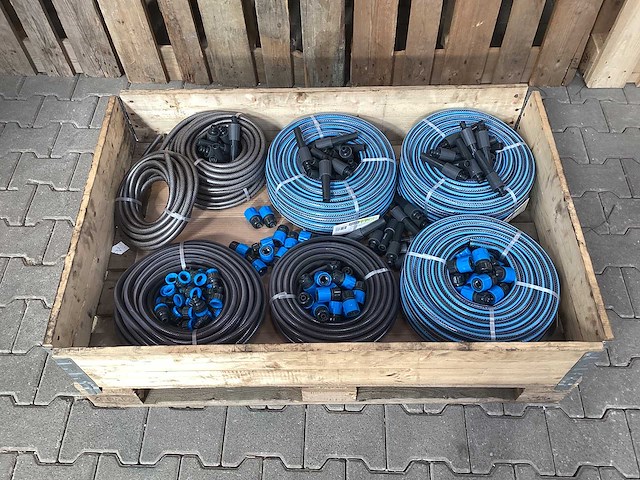 Overig bos- en tuingereedschap (188x) - afbeelding 1 van  2