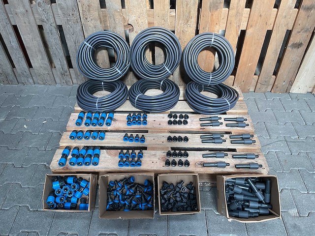 Overig bos- en tuingereedschap (206x) - afbeelding 1 van  2