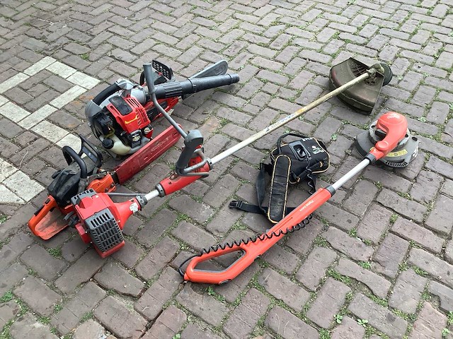 Overig bos- en tuingereedschap (5x) - afbeelding 1 van  4