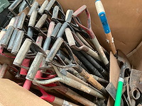 Overig bos- en tuingereedschap in palletbox; - afbeelding 4 van  5