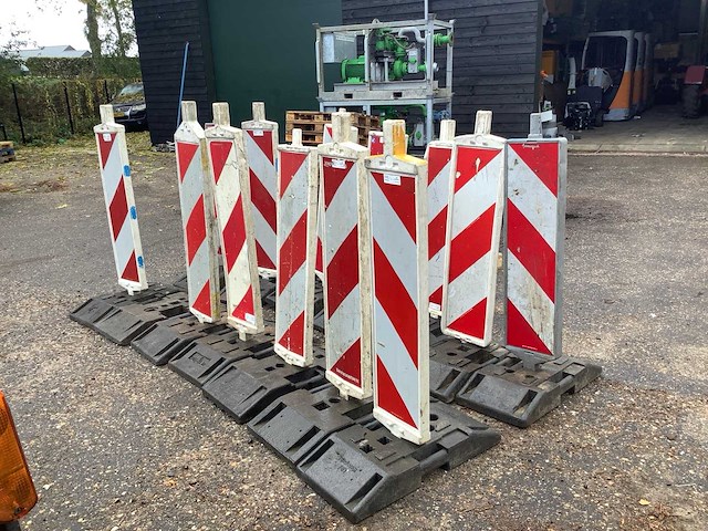 Overige aannemersmateriaal (13x) - afbeelding 1 van  5