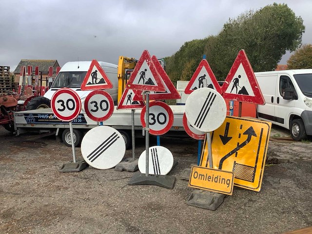 Overige aannemersmateriaal (15x) - afbeelding 2 van  5