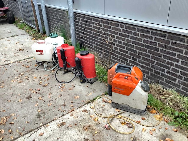 Overige aannemersmateriaal (6x) - afbeelding 1 van  3