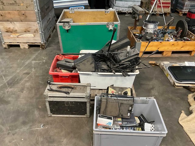 Overige audio-apparatuur flightcase-cd’s-microfoons-etc - afbeelding 5 van  12