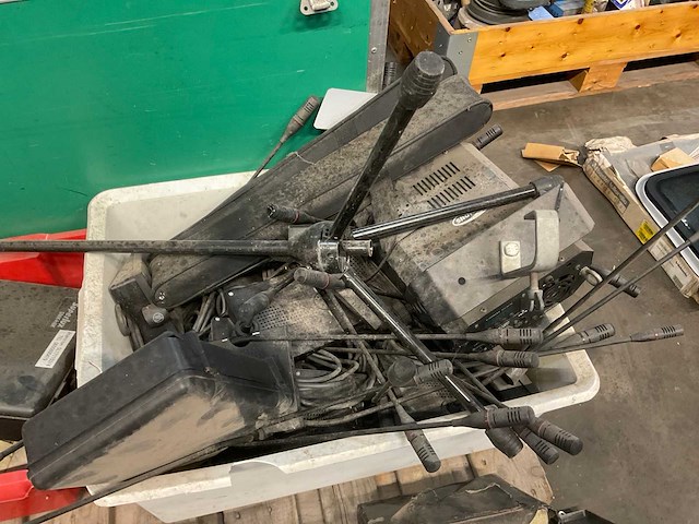 Overige audio-apparatuur flightcase-cd’s-microfoons-etc - afbeelding 8 van  12