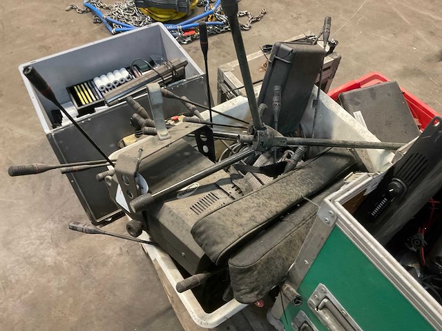 Overige audio-apparatuur flightcase-cd’s-microfoons-etc - afbeelding 9 van  12