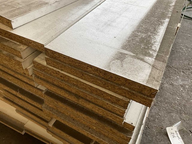 Overige hout- en plaatmateriaal 18x200x2500 mm (117x) - afbeelding 3 van  4