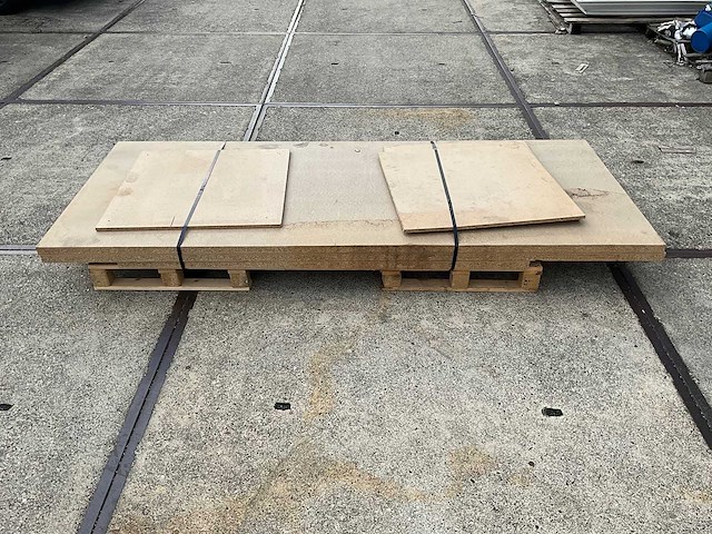Overige hout- en plaatmateriaal (3x) - afbeelding 1 van  5