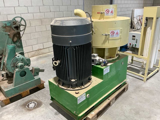 Overige houtbewerking pelletmachine - afbeelding 12 van  25