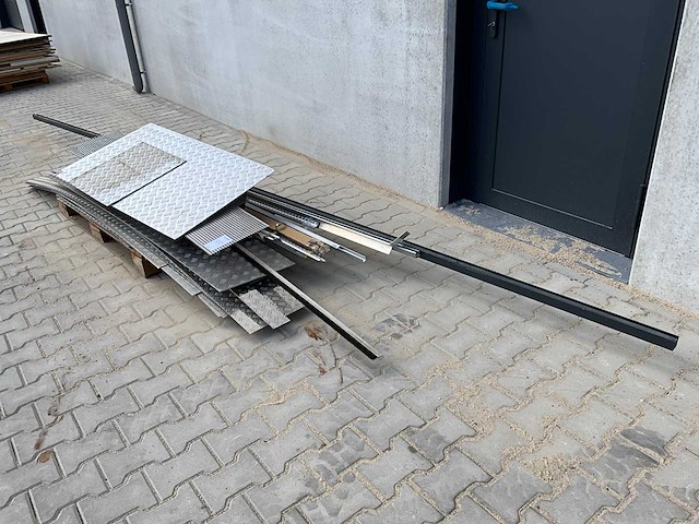 Overige metaalvoorraden - afbeelding 1 van  10