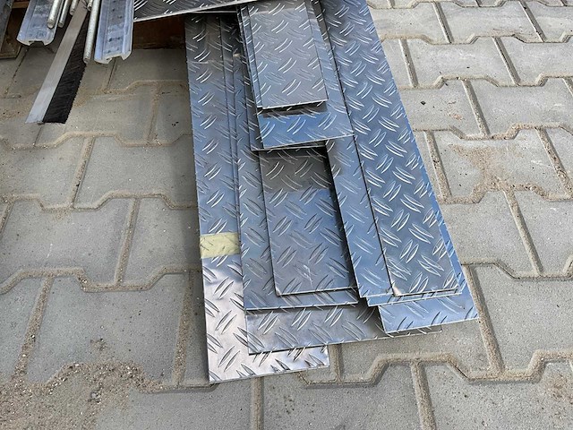 Overige metaalvoorraden - afbeelding 6 van  10