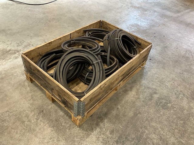 Overige voorraden kunststof en rubber - afbeelding 4 van  5