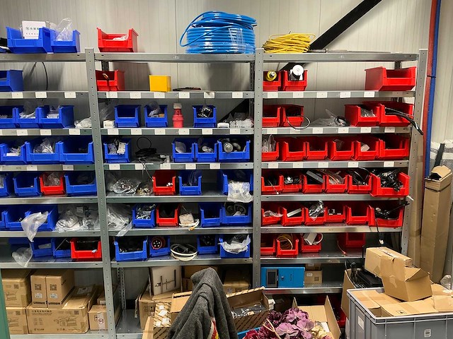 Overige werkplaatsinventaris (c) - afbeelding 1 van  50