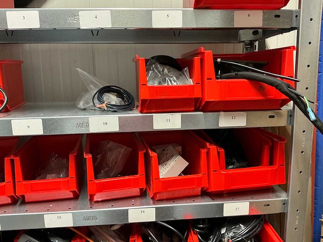 Overige werkplaatsinventaris (c) - afbeelding 32 van  50