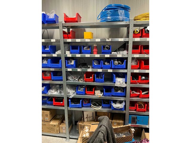 Overige werkplaatsinventaris (c) - afbeelding 23 van  50