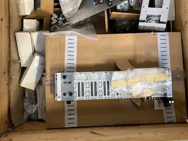 Overige werkplaatsinventaris - afbeelding 13 van  17