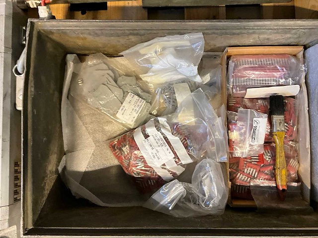 Overige werkplaatsinventaris - afbeelding 2 van  12