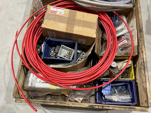 Overige werkplaatsinventaris - afbeelding 2 van  5