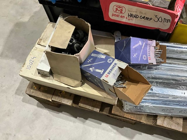 Overige werkplaatsinventaris - afbeelding 2 van  13