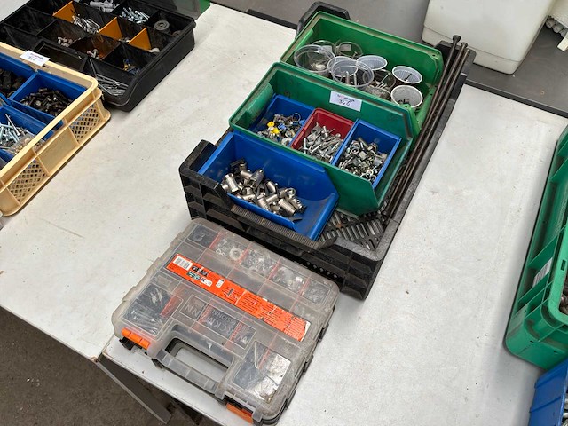 Overige werkplaatsinventaris - afbeelding 1 van  3