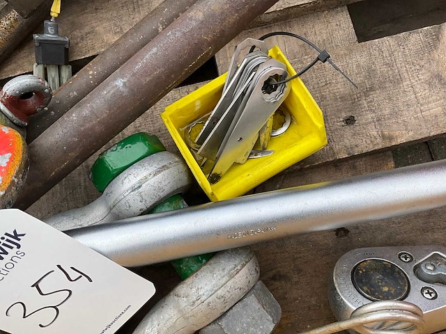 Overige werkplaatsinventaris - afbeelding 8 van  8