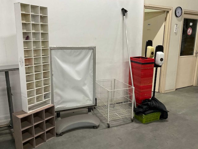 Overige winkel inventaris - afbeelding 1 van  8