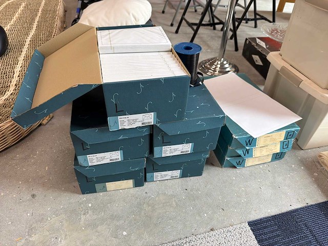 Overige ziekenhuis/ begrafenis inventaris - afbeelding 4 van  7