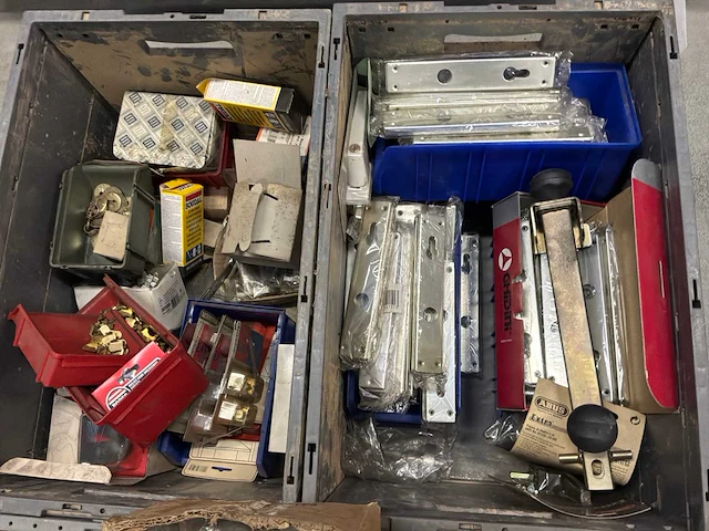 Overigpartij deur beslag en diverse - afbeelding 9 van  9