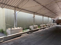 Overkapping met zeecontainers - afbeelding 2 van  28