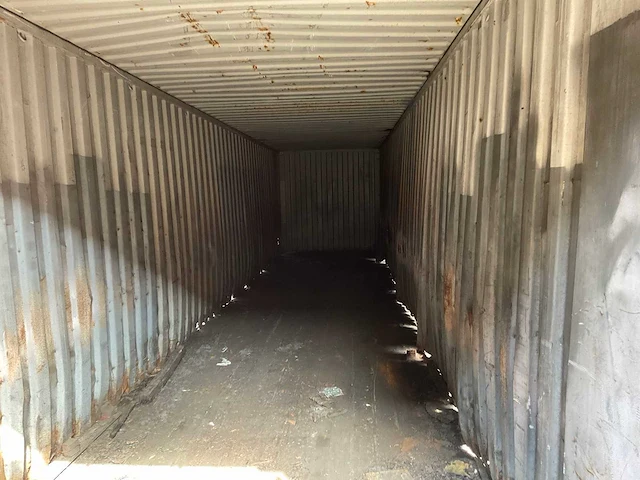 Overkapping met zeecontainers - afbeelding 8 van  28