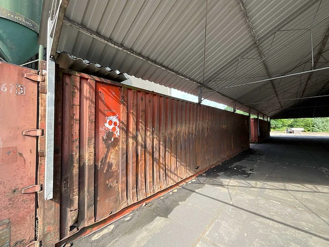 Overkapping met zeecontainers - afbeelding 11 van  28
