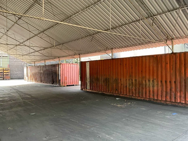 Overkapping met zeecontainers - afbeelding 3 van  19