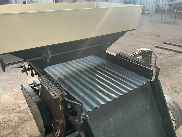 Overschietmachine - afbeelding 9 van  13